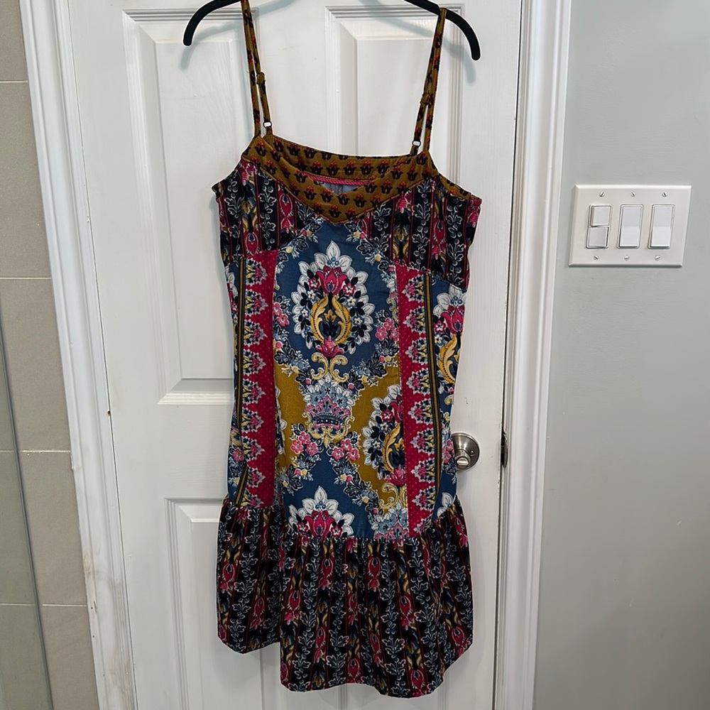 😍😍😍Velvet dress with adjustable straps from Anthropologie Size Medium